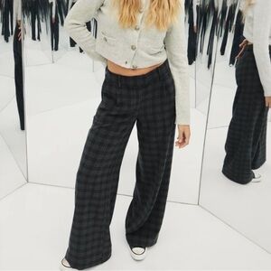 American Eagle Stretch Curvy High Waist Poppy Trouser size 6